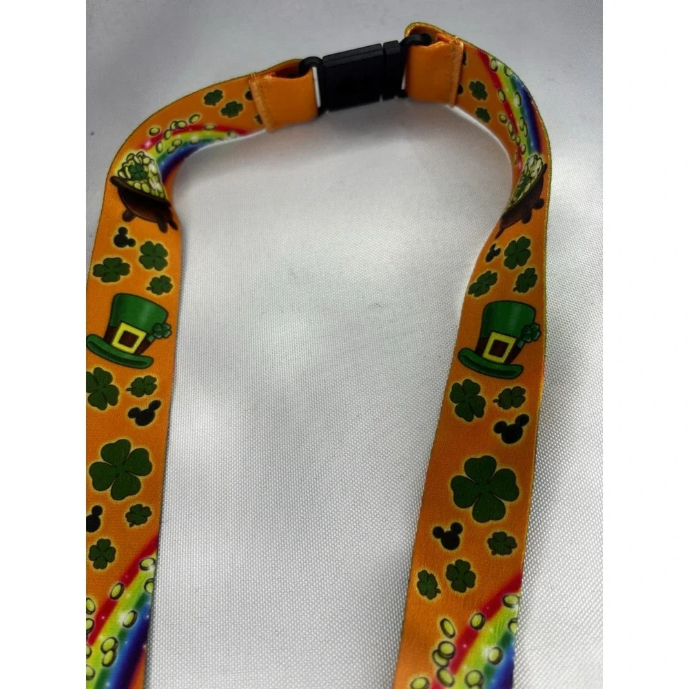 NEW Disney St. Patrick's Day Minnie Mouse Reversible Lanyard + 4 Keychains